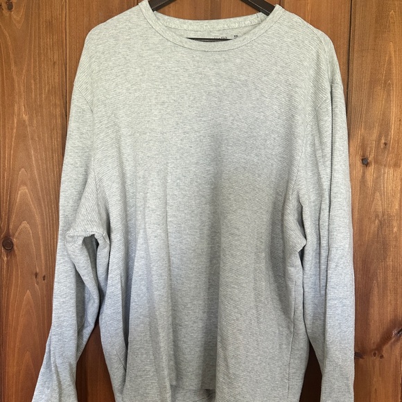 Abercrombie & Fitch Light Gray Waffle Knit Top - Picture 1 of 2